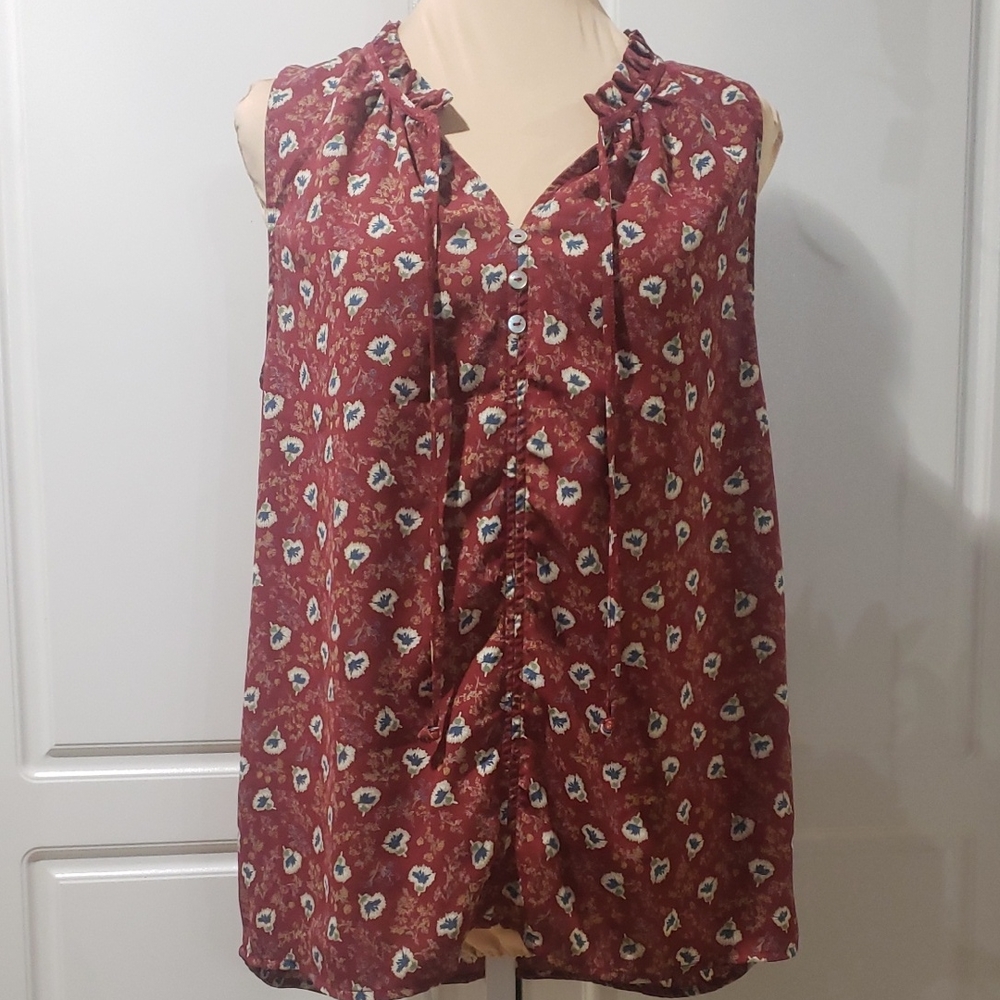 West K Floral Sleeveless Top -